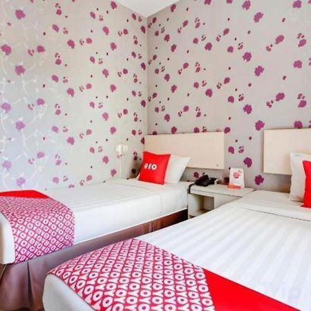 Mine Home Hotel Бандунг Экстерьер фото