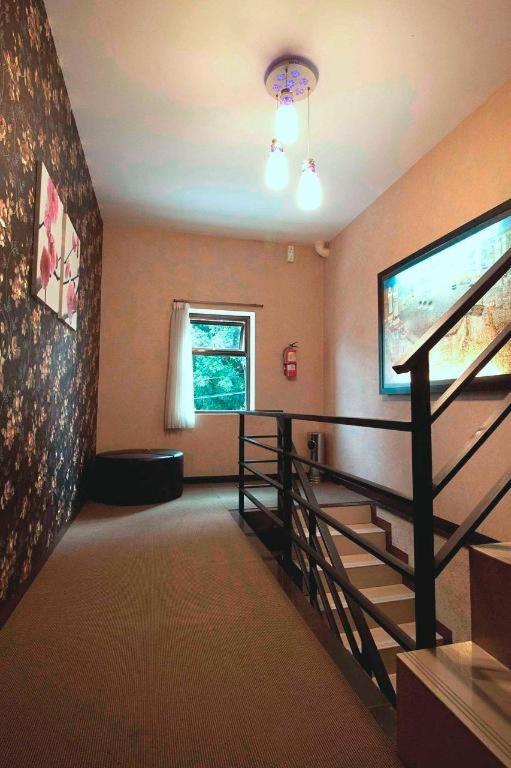 Mine Home Hotel Бандунг Экстерьер фото