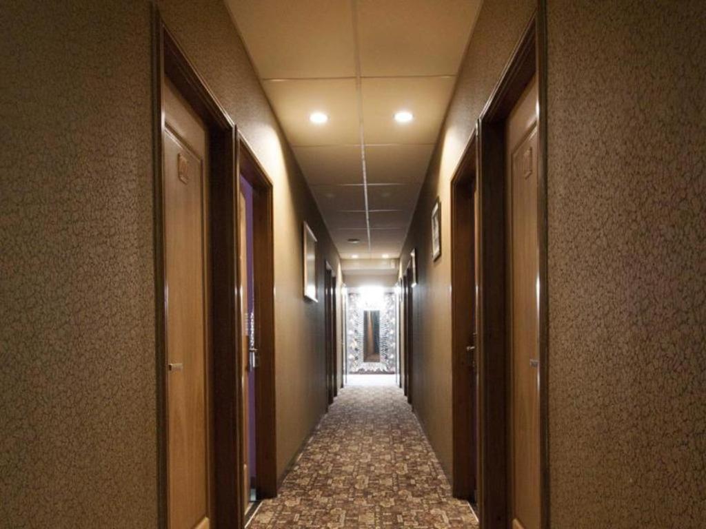 Mine Home Hotel Бандунг Экстерьер фото